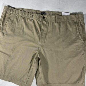 St. John's Bay mens khaki Flat Front Short 10" inseam chino shorts - size 54